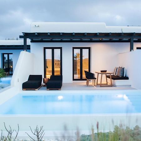 Agrari Bo Suites By Mykonos Rocks ภายนอก รูปภาพ