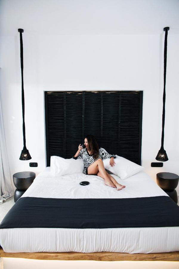 Agrari Bo Suites By Mykonos Rocks ภายนอก รูปภาพ